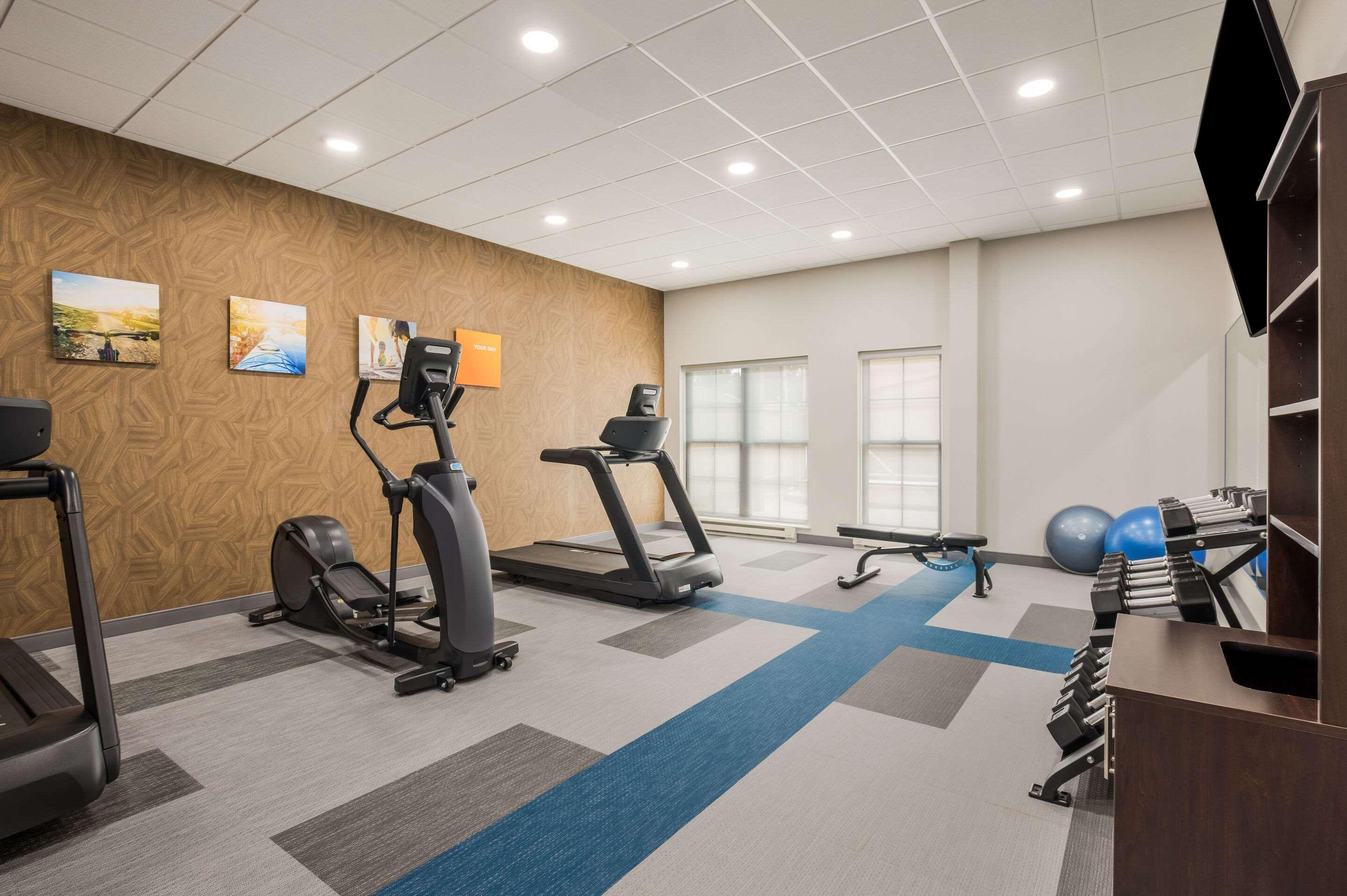 Comfort Inn & Suites Гейлорд Экстерьер фото