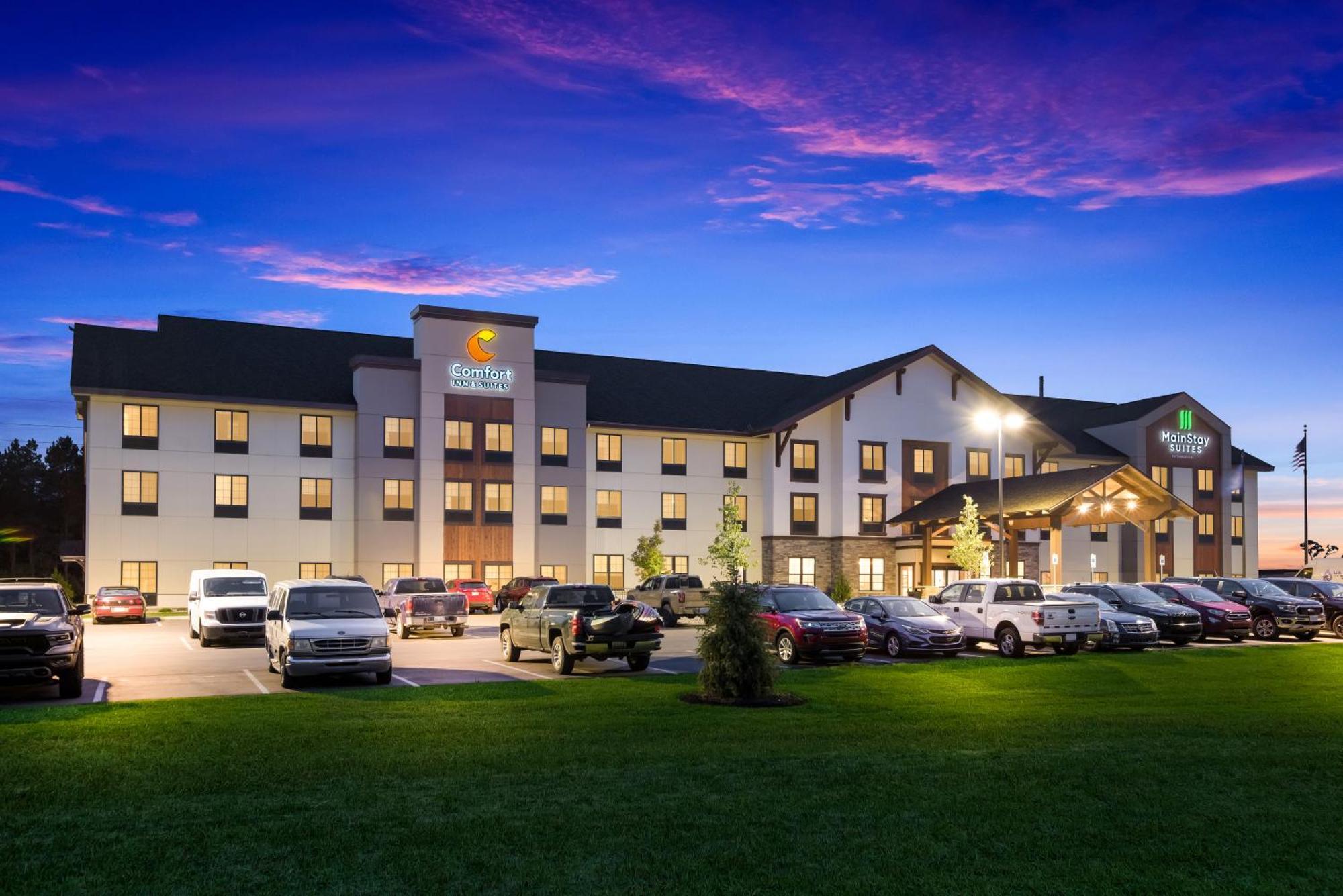 Comfort Inn & Suites Гейлорд Экстерьер фото